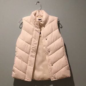 NWT. White Gap puffer vest, size small.